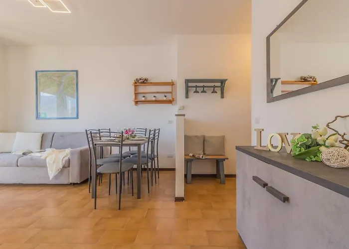 Angolo Con Vista Varenna