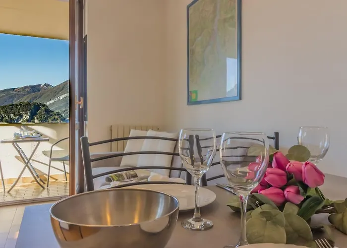 Angolo Con Vista Apartman *