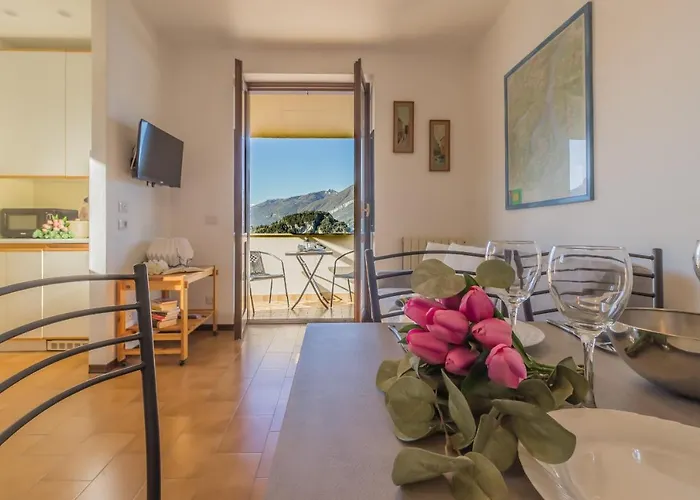 Angolo Con Vista Lägenhet Varenna